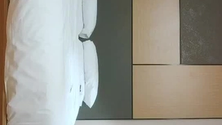 💖 调教骚母狗，露脸性感的大奶子主动戴上项圈让小哥压在身下玩着骚奶子爆草抽插，后入骚屁股奶子乱晃淫声荡语