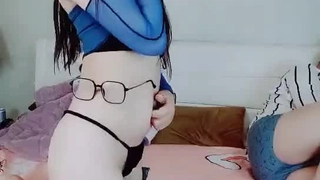 三美婴女奴在小区的公共厕所自慰-高潮喷尿