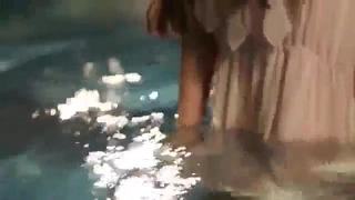 170cm九头身御姐！极品美腿高跟鞋！拨开内裤狂舔逼，情趣椅子骑乘位，自摸骚穴电动JB抽插